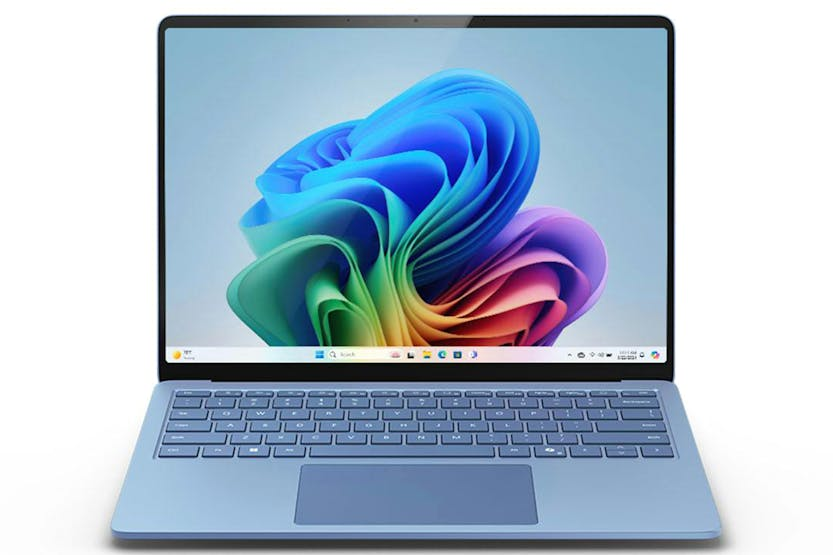 Microsoft Surface Laptop | Copilot + PC | 13.8" | Touchscreen | Snapdragon X Plus | 16GB | 512GB | Sapphire