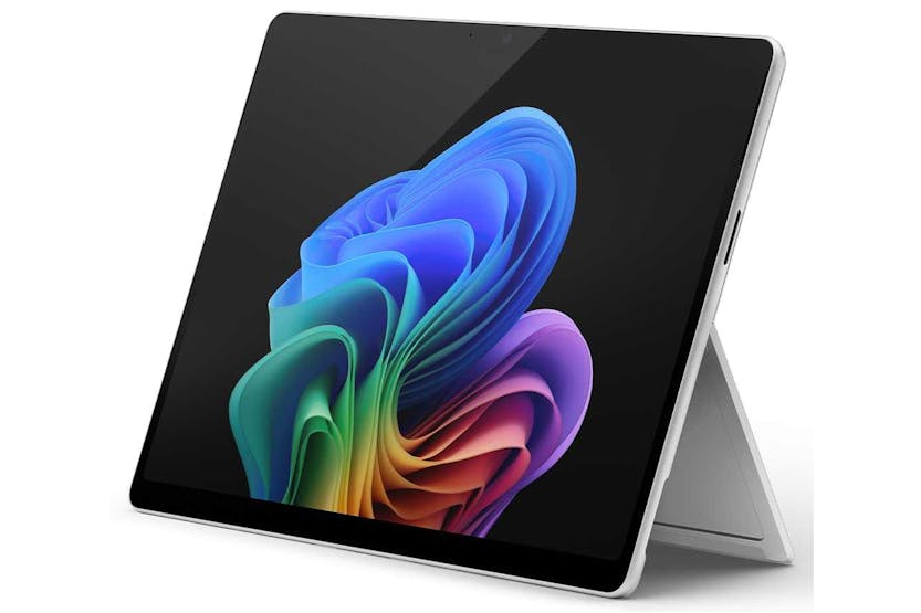 Microsoft Surface Pro | Copilot+ PC | 13" | Touchscreen | Snapdragon X Plus | 16GB | 256GB | Platinum (power unit not included)